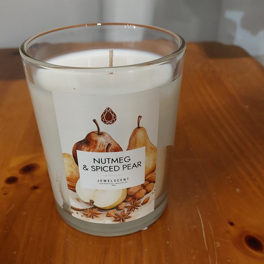 Jewel Scent 18 oz Nutmeg and Spiced Pear Candle with Surprise Necklace
